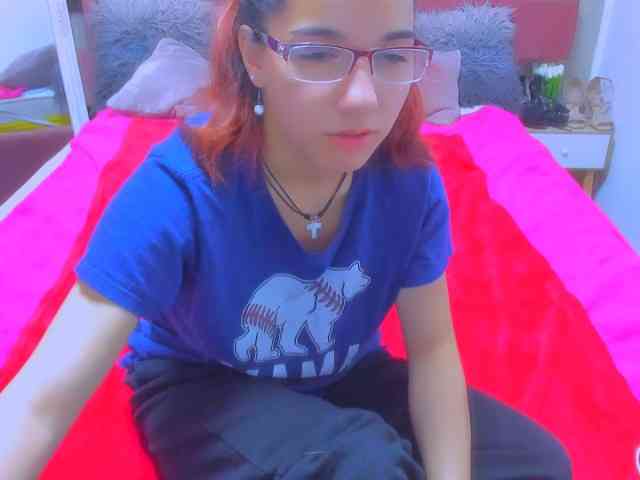 Sarahlluna webcam