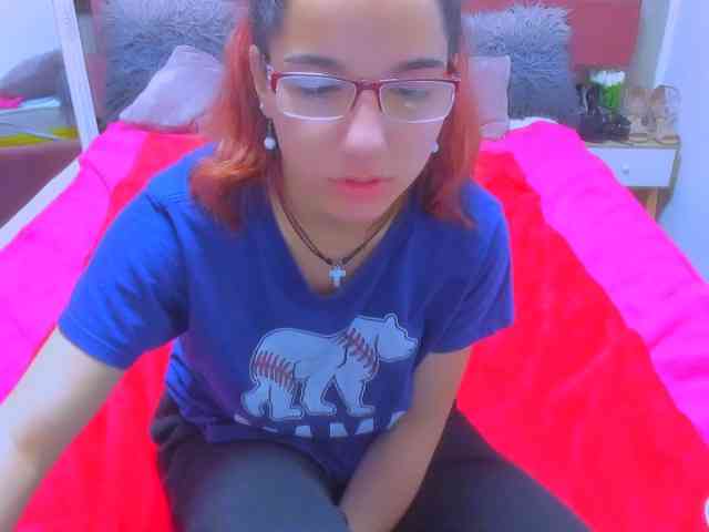 Sarahlluna webcam