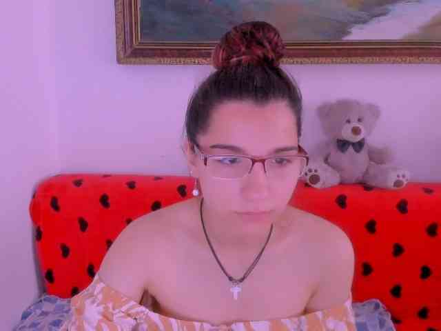 Sarahlluna webcam