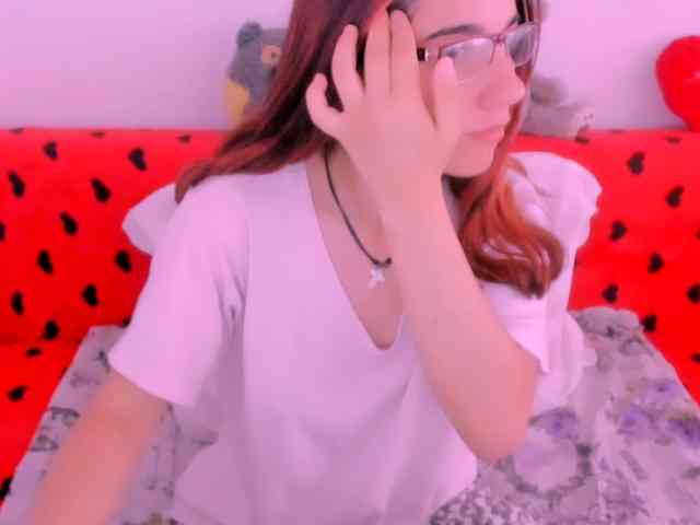 Sarahlluna webcam