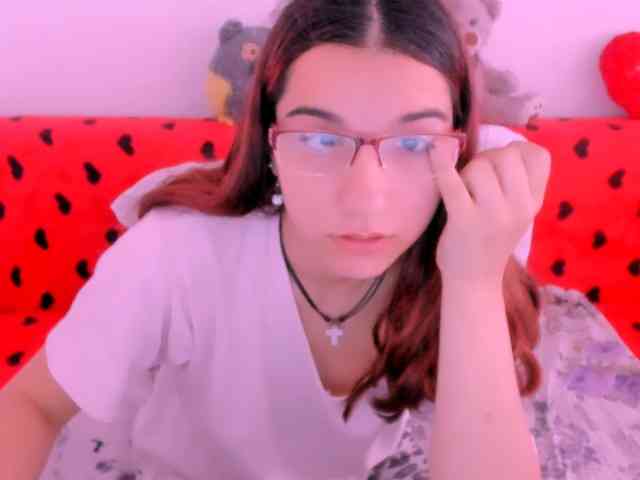 Sarahlluna webcam