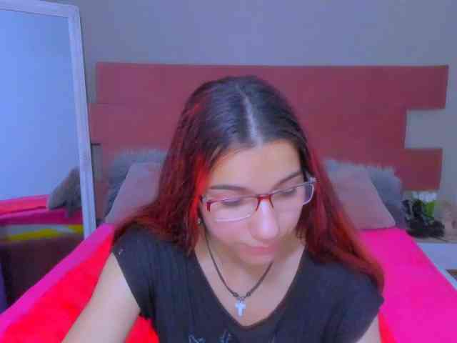Sarahlluna webcam