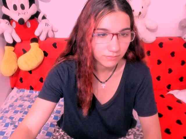 Sarahlluna webcam