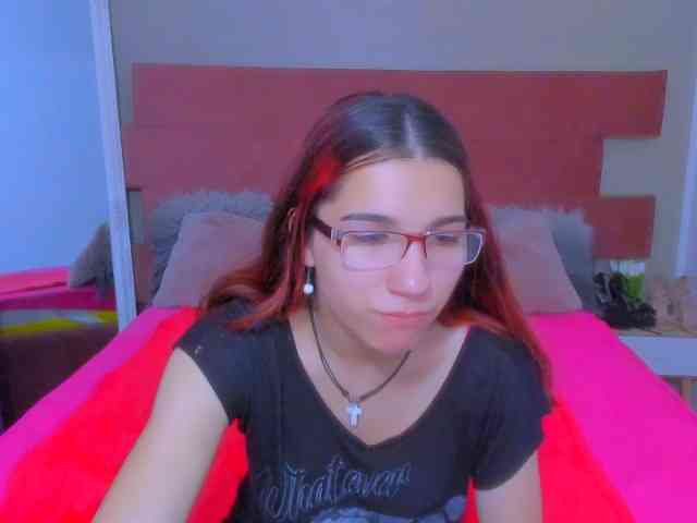 Sarahlluna webcam