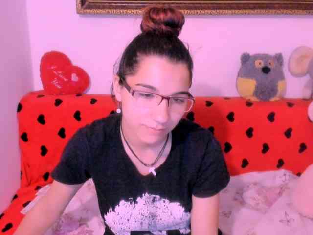 Sarahlluna webcam