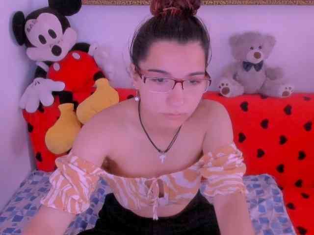 Sarahlluna webcam