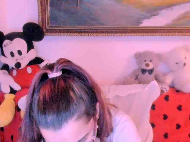 Sarahlluna webcam