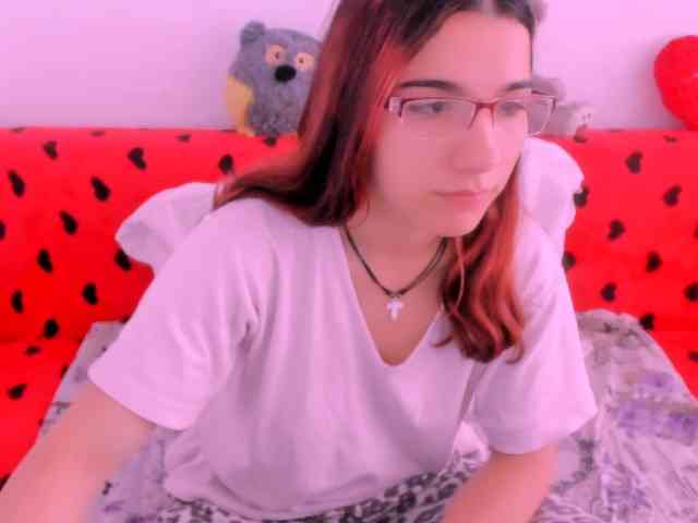 Sarahlluna webcam