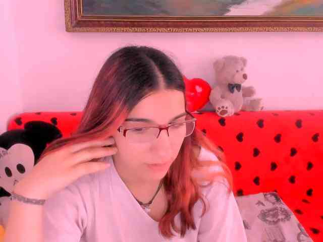 Sarahlluna webcam