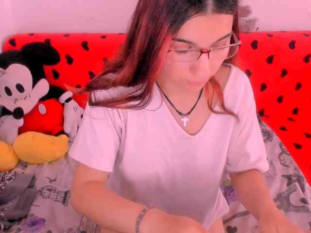 Sarahlluna webcam