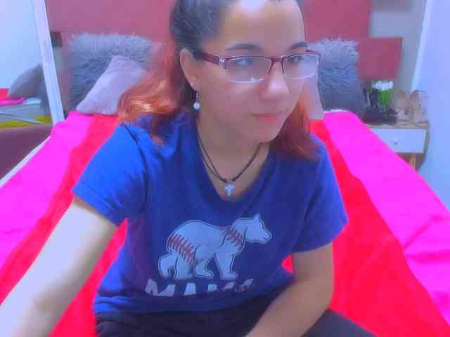 Sarahlluna webcam