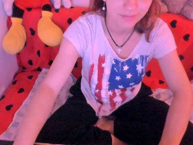 Sarahlluna webcam