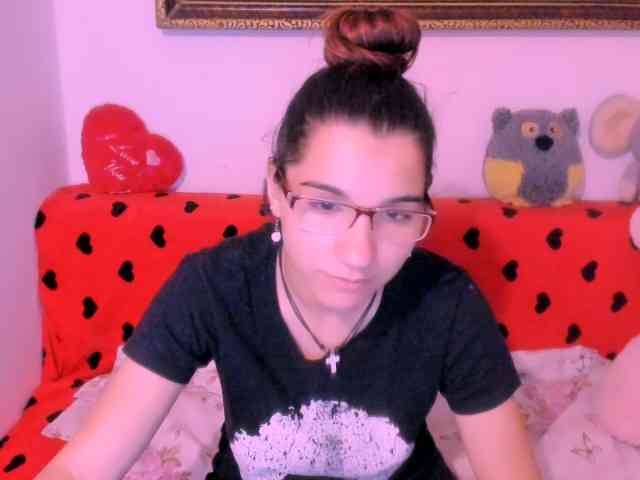 Sarahlluna webcam