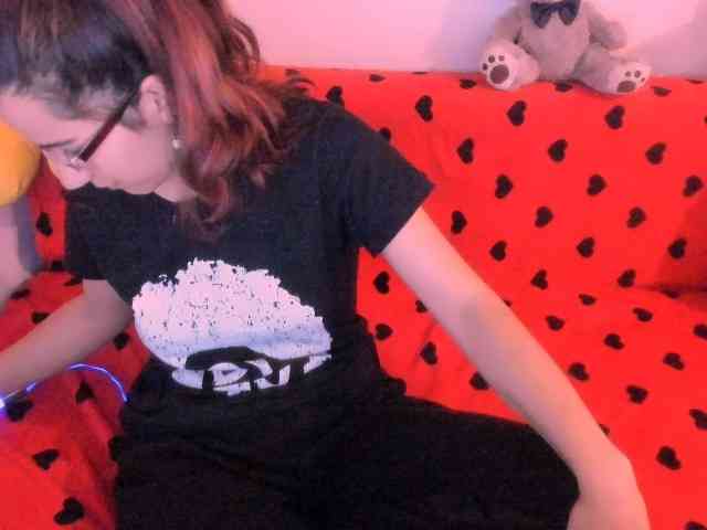 Sarahlluna webcam