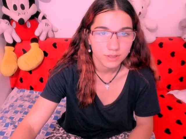 Sarahlluna webcam