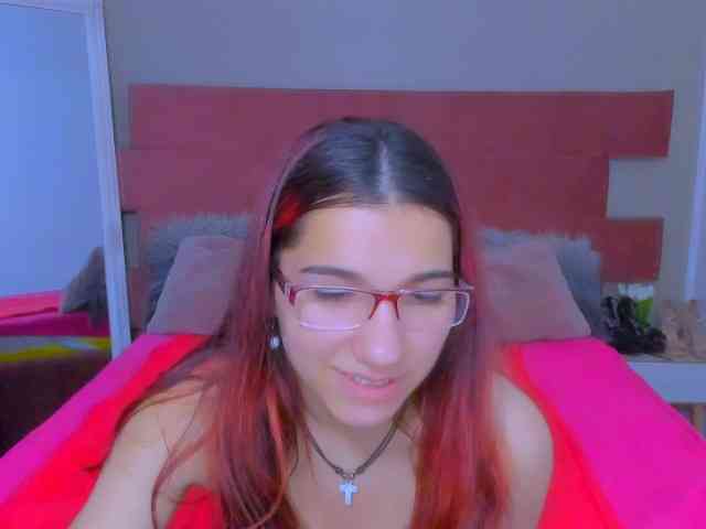 Sarahlluna webcam