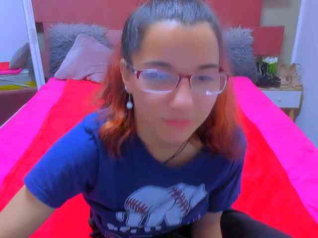 Sarahlluna webcam