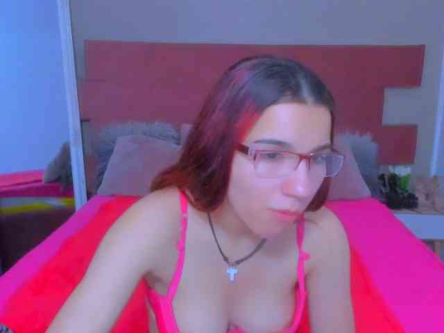 Sarahlluna webcam