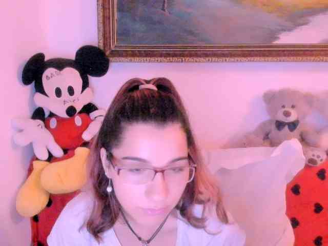 Sarahlluna webcam