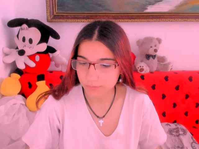 Sarahlluna webcam