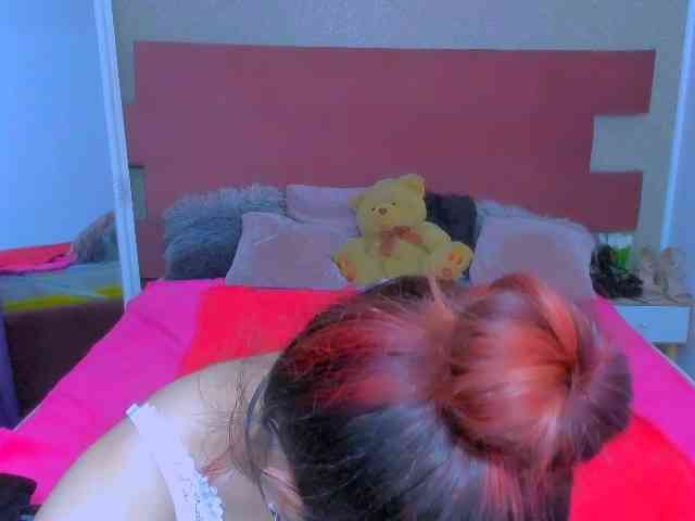 Sarahlluna webcam