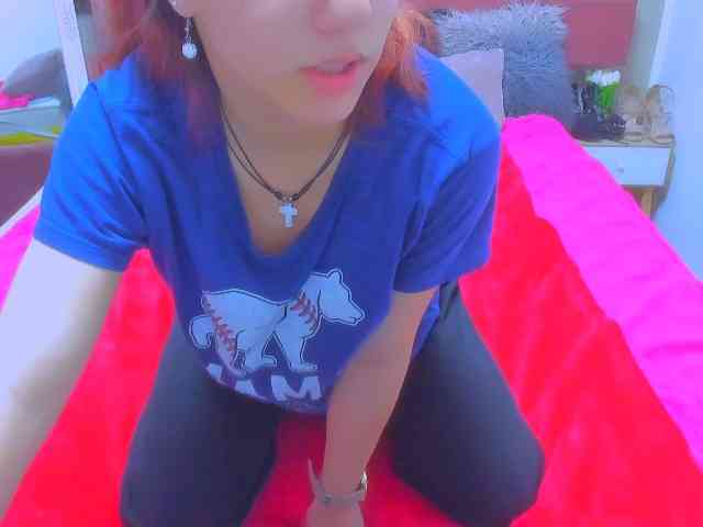 Sarahlluna webcam