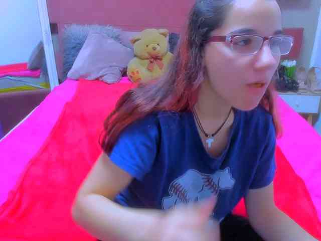 Sarahlluna webcam