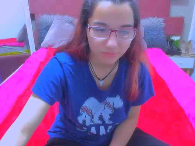 Sarahlluna webcam