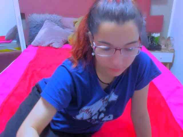 Sarahlluna webcam