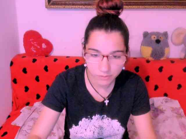 Sarahlluna webcam