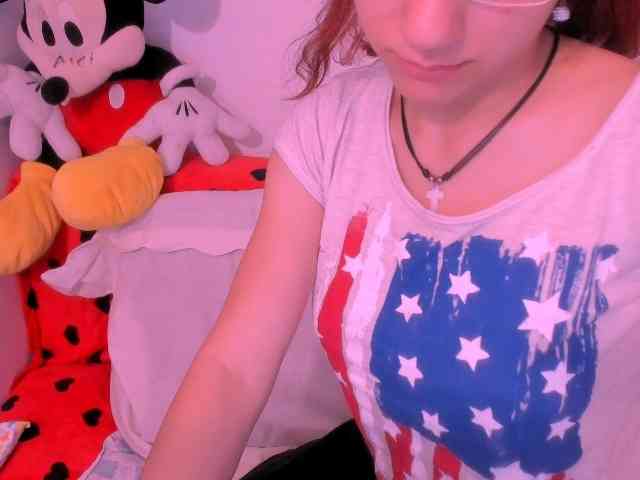 Sarahlluna webcam