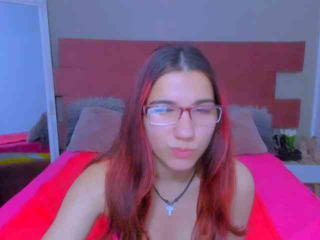 Sarahlluna webcam