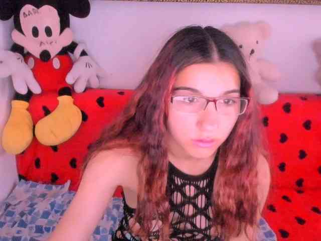 Sarahlluna webcam