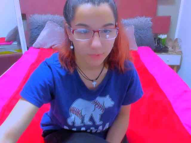 Sarahlluna webcam