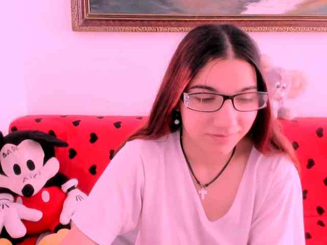 Sarahlluna webcam
