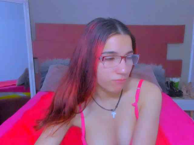 Sarahlluna webcam
