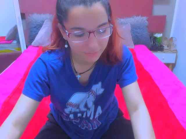 Sarahlluna webcam