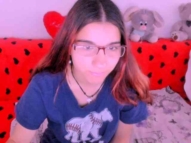 Sarahlluna webcam