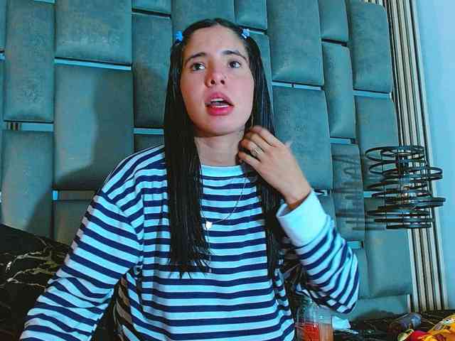 -Sandralopez- webcam