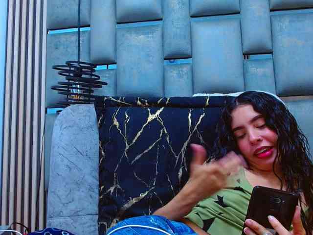 -Sandralopez- webcam