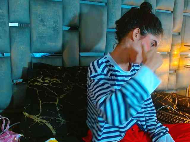 -Sandralopez- webcam