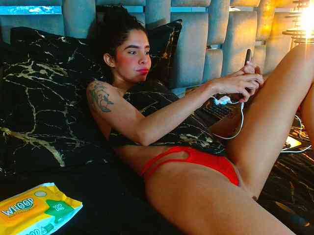 -Sandralopez- webcam