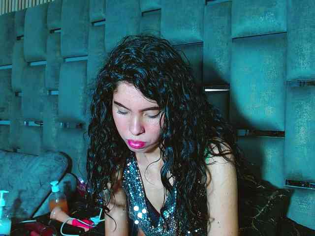 -Sandralopez- webcam