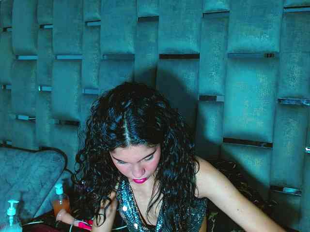 -Sandralopez- webcam
