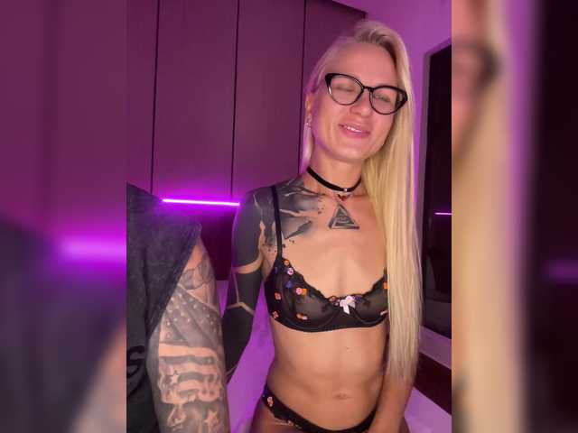 lovetwins live cam