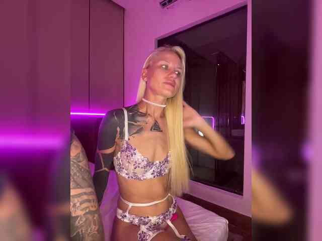 xxx live cam Lovetwins