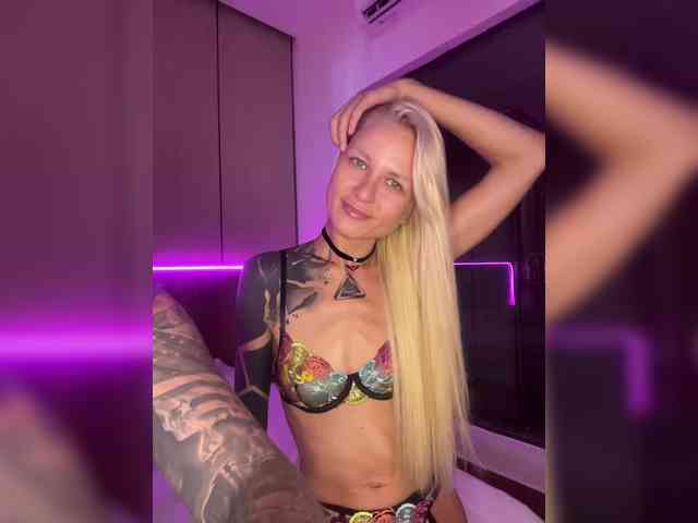 live nude web cam Lovetwins