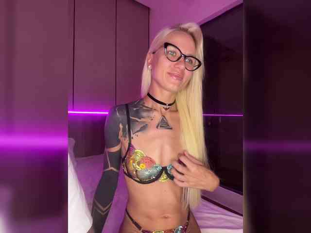 adult cam to cam Lovetwins