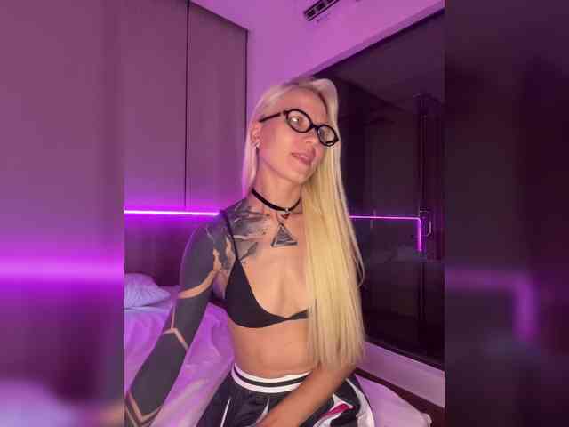 free anonymous chat Lovetwins