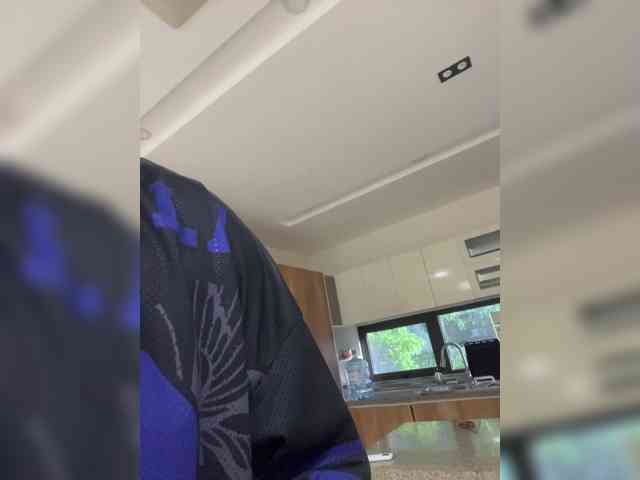 chat cam room Lovetwins